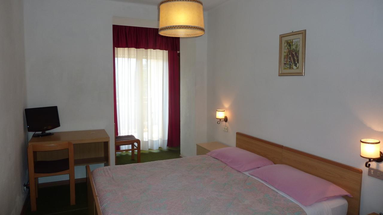 Hotel Terminus Levico Terme Exterior foto