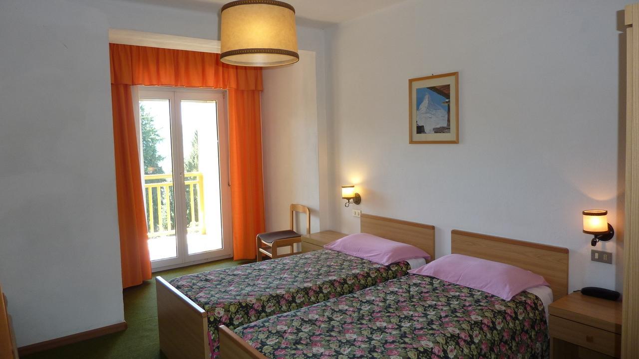 Hotel Terminus Levico Terme Exterior foto